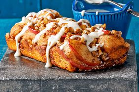 Apple-Cinnamon Pull-Apart Bread