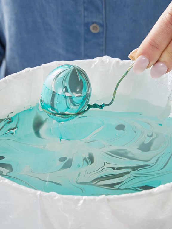 lifting egg from nail polish color dye